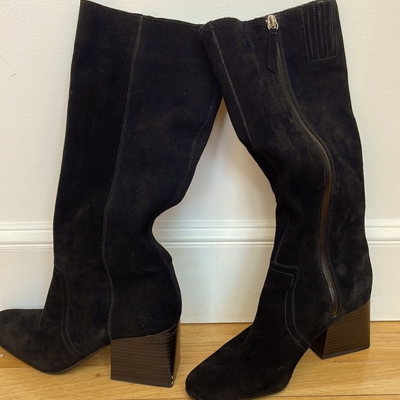 These r great boots! I wore them only once, & realized I need a smaller size. - Picture 3 of 12